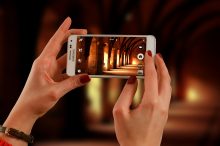 Camera foto sau smartphone?