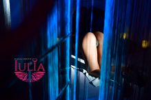 Uleiurile afrodisiace și sexualitatea: descoperă puterea naturii în sprijinul plăcerii și intimității